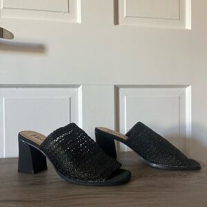 Vertan Woven Black Block Heel Mules